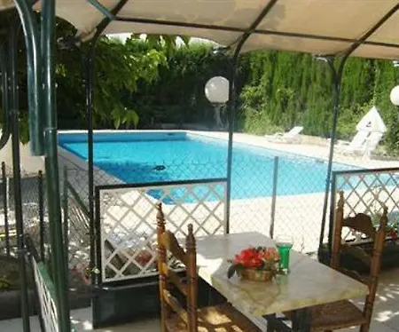 Le Relais Du 2* Montauroux